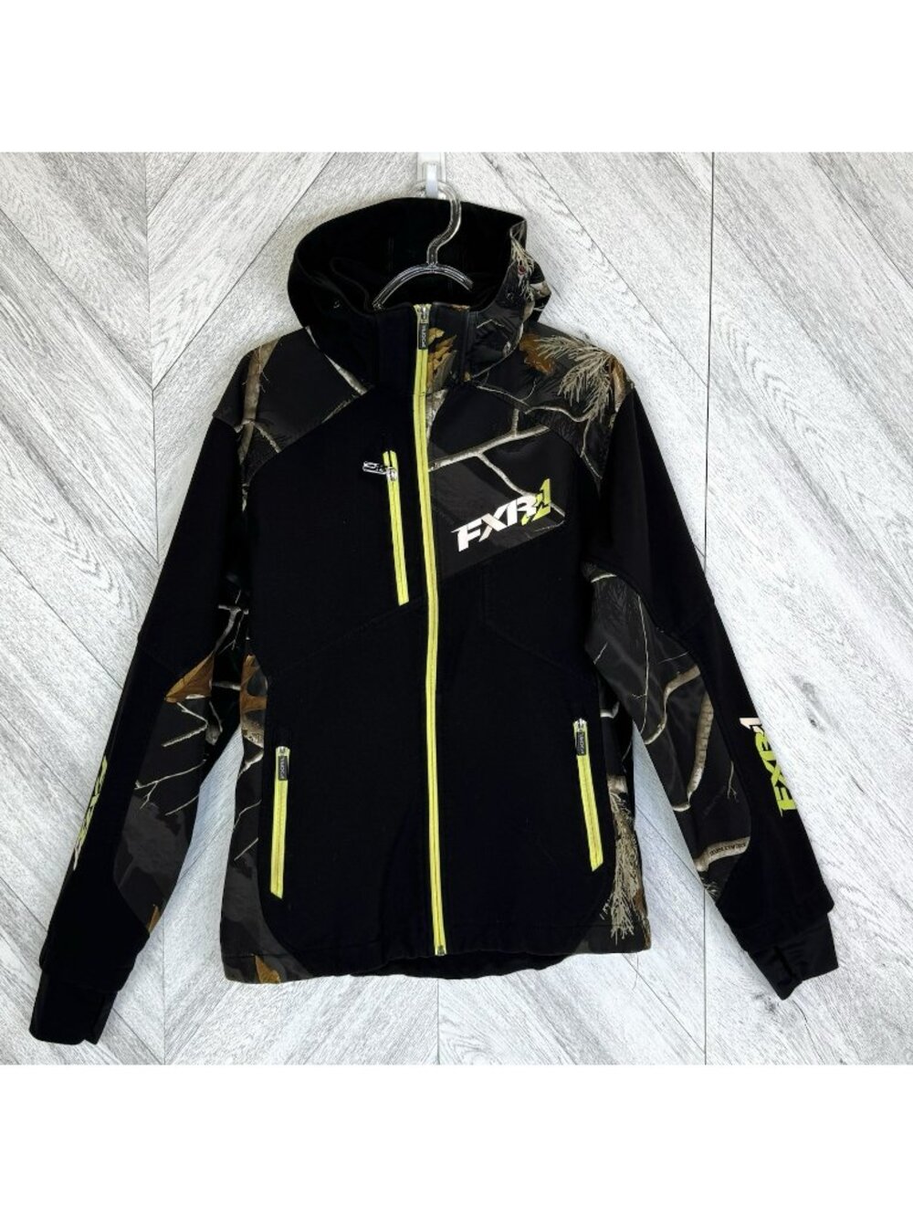FXR Racing Recoil Softshell Jacket Mens Size Small Camo Hooded Windbreaker